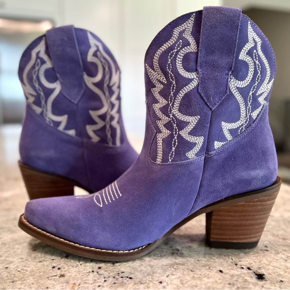 (NEW) Dingo Purple Heeled Western Cowboy Boots